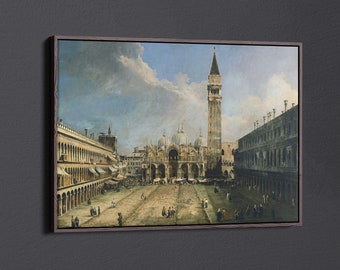 Puede incluir: Una impresión enmarcada de un paisaje urbano clásico, que presenta una gran plaza con edificios y una alta torre campanario. La obra de arte tiene una estética vintage, con un cielo nublado y figuras en la plaza.