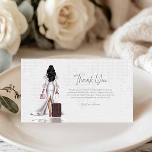 Modèle de carte de remerciement pour la douche nuptiale de mademoiselle à Mme voyageant, thème de valise modifiable et imprimable, conception de l'aventure vous attend