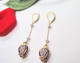 Tulip Earrings. Tulip Crystal Earrings. Tulip Dangle Earrings. Flower Crystal Earrings. Floral Dangle Earrings. Handmade Crystal Earrings.