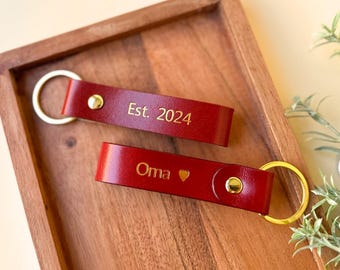 Personalized Leather Grandma Keychain - Custom Oma/Mama Gift