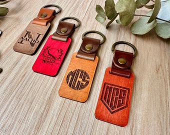 Personalized Wood Keychain, Custom Wooden Keychain for Dad or Mom, Unique Wood Anniversary Gifts, Engraved Keyring with Initials or Name