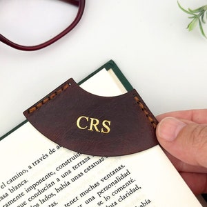 Marcador de esquina de cuero personalizado para regalo de aniversario, marcador de esquina de cuero con monograma personalizado con iniciales para regalo de pareja,