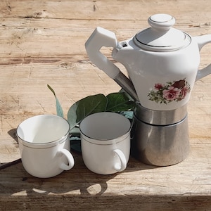 Retro Espresso Coffee Maker with 2 Vintage Cups - Vintage Espresso Machine - Retro Coffee Brewer Set - Collectible Kitchen Decor - Retro Cup