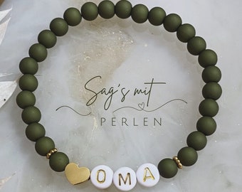 Personalisiertes Acrylperlen Namensarmband Oma Armband mit Herz / Stern / Mond und Spacer in Gold oder Silber und bunten Perlen