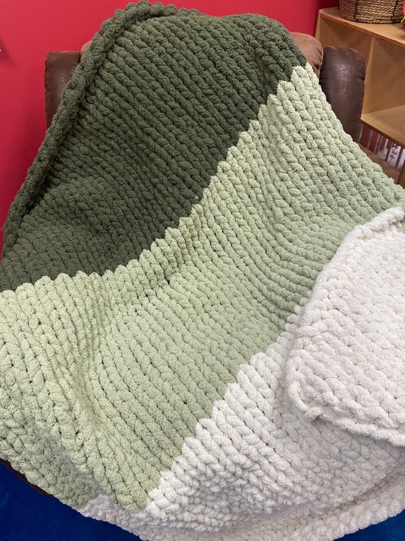 Olive, sage & ivory chunky knit blanket