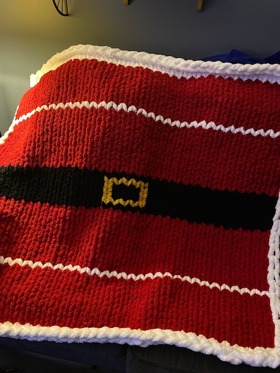 Santa belt chunky knit blanket