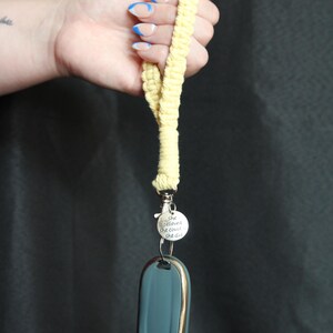 Macrame Wristlet Keychain: Custom Color Car Key Lanyard