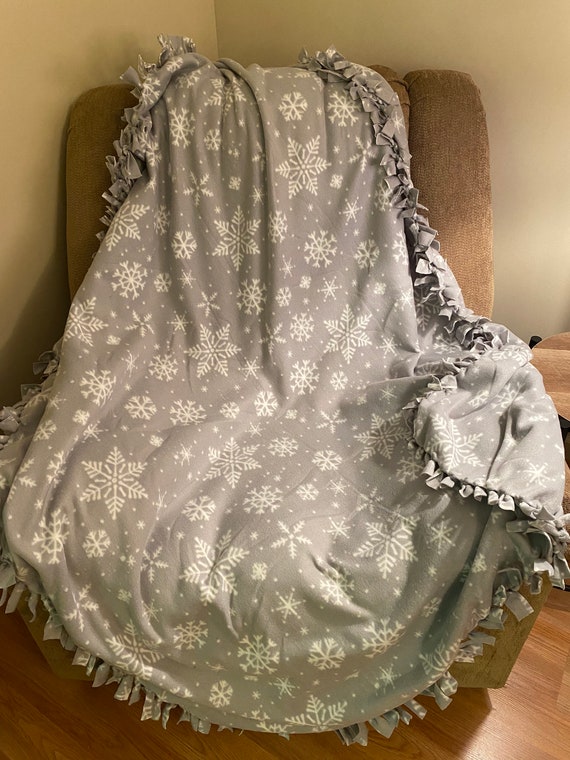 Snowflake tie blanket~ready to ship