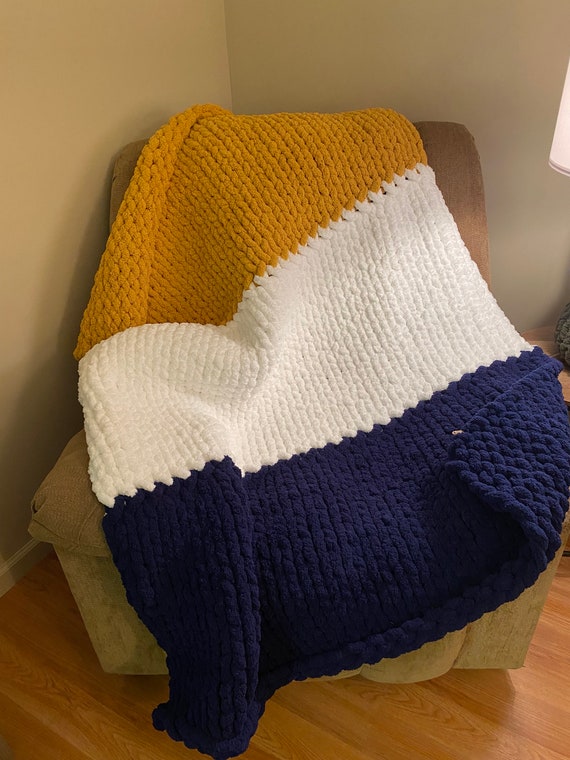 Navy, white & yellow chunky knit blanket