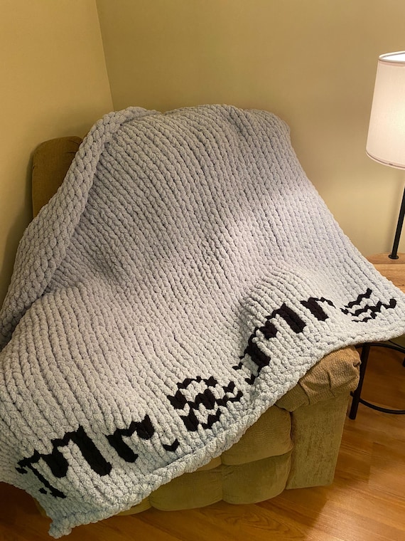 Mr. & Mrs. chunky knit blanket