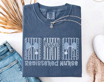 Camisa personalizada de enfermera titulada, camisa Nurse Comfort Colors®, regalo para enfermera titulada, regalo de graduación de enfermera titulada, regalo para enfermera titulada
