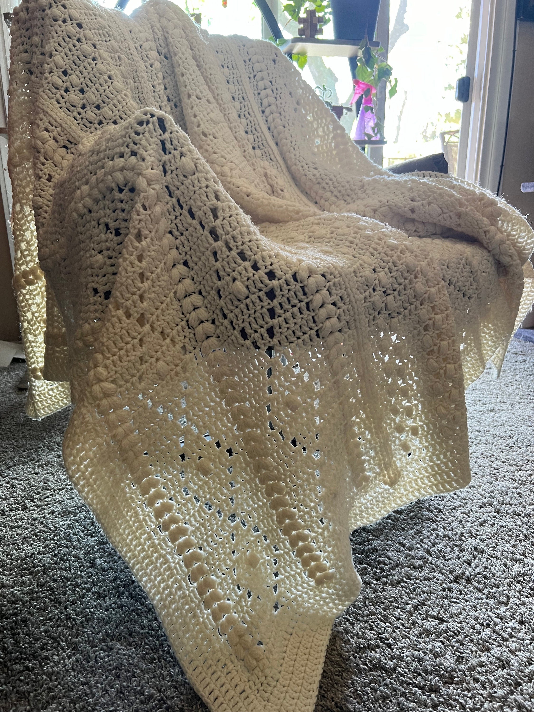 Vintage White Crochet Blanket Delicate Design