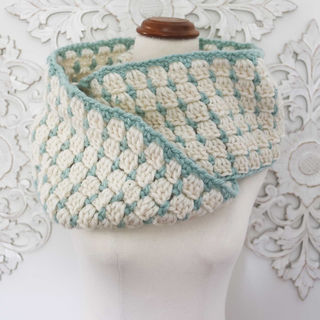 Crochet Infinity Scarf Pattern, Easy Chunky Scarf Crochet Pattern ...