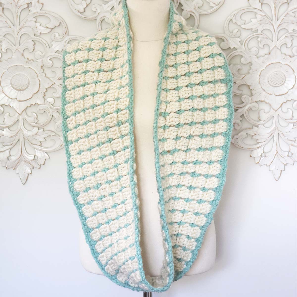 Crochet Infinity Scarf Pattern, Easy Chunky Scarf Crochet Pattern ...