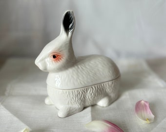 Petite Terrine / Michel Caugant / Lapin Blanc / Vintage / France / Michel Caugant / Petite Terrine Pot / Lapin Blanc / Vintage / France