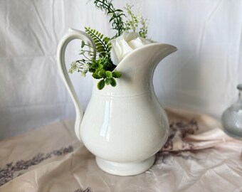 Excellent condition / Gien Large white pitcher / French antique / Vintage pitcher / France / ジアン　白いピッチャー　フレンチアンティーク