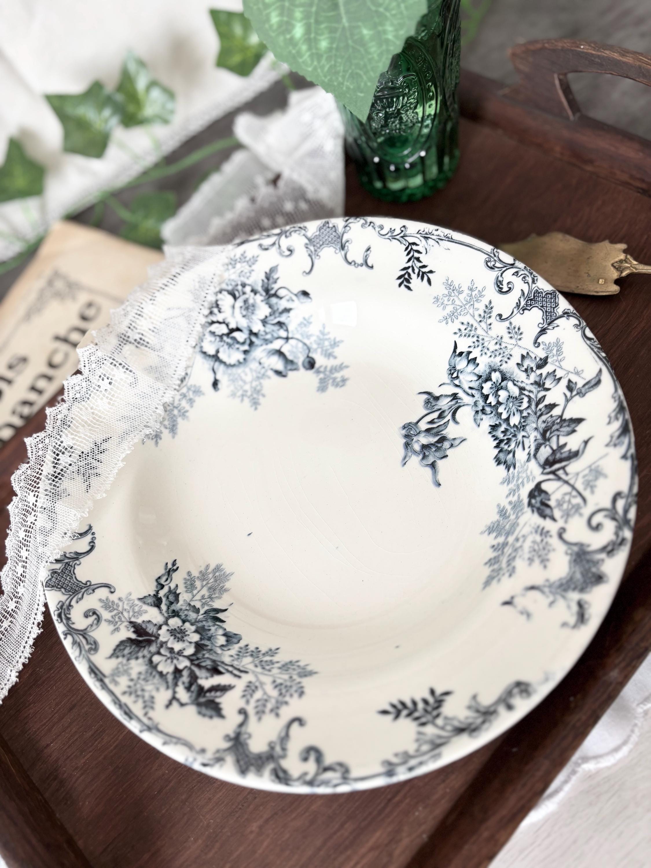 H. Boulenger & Cie / Choisy le roi / terre de fer / Deep plate 