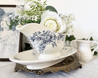 Antique Creil et Montereau Linotte Gravy Boat with Stand, Bird Transferware Terre de Fer Saucière, French Antique Sauce Boat