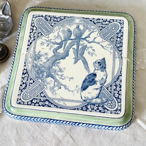 Vintage Gien Cat & Birds Underlägg – Musée de la Faïencerie de Gien – Blågrön fransk fajansplatta – Fyrkantig dekorationsplakett