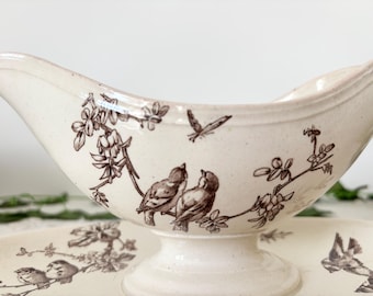 Antique French Creil et Montereau Chardonneret Gravy Boat – Brown Bird Transferware Sauce Boat, Terre de Fer, 1900s France