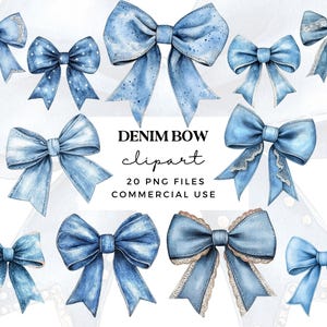 Op de afbeelding: Een set van 20 blauwe denim strik clipart afbeeldingen. De strikken zijn in verschillende stijlen en maten, sommige met kantversiering. De tekst "DENIM BOW clipart 20 PNG FILES COMMERCIAL USE" staat in het midden van de afbeelding.