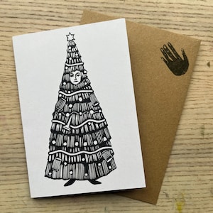 Es Navidad... Tarjeta de felicitación de Yay / Linograbado navideño / Niña / Tarjeta con árbol de Navidad / Linograbado / Tarjeta navideña divertida / Tarjeta festiva divertida