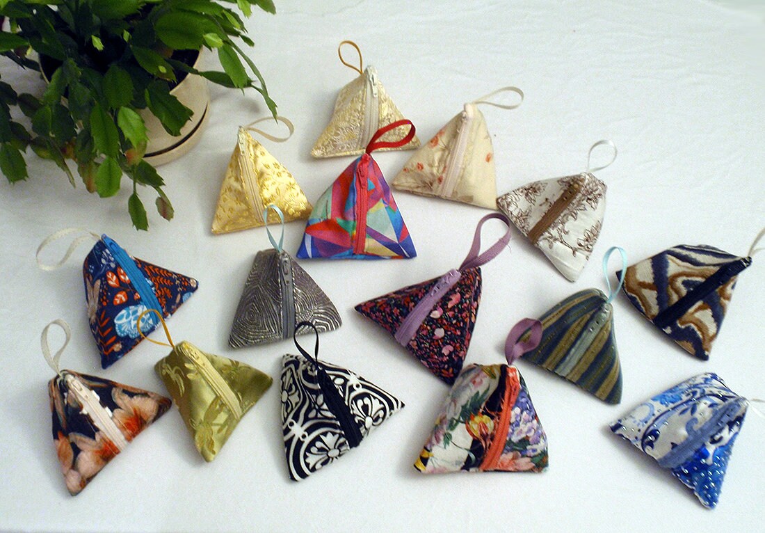 Triangular Pyramid Bag Pyramid Pouch Triangle Bag With Handle - Coin - Dice Purse - Assorted ...