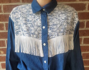 Wagon Wheels Blue Denim And Floral Lace Fringe Cowgirl Western Button Up Vintage Blouse
