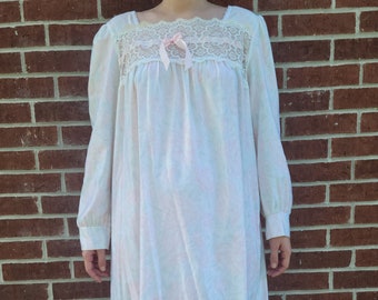 Willow Creek Lace Pink Rose Pattern Pink Bow Feminine Trend Vintage 70s Nightgown