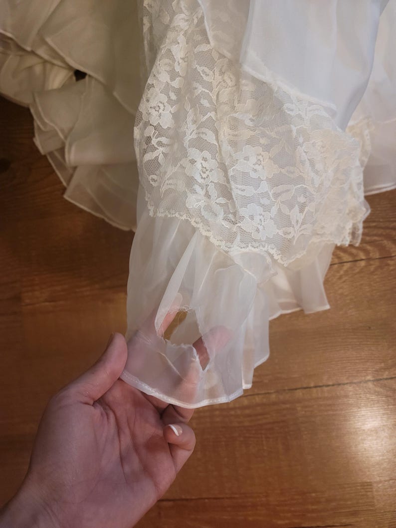 Victorian Pride And Prejudice Ruffle Lace Vintage Wedding Dress image 10