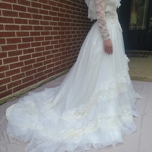 Victorian Pride And Prejudice Ruffle Lace Vintage Wedding Dress image 8