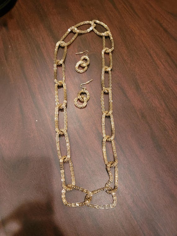 Goldtone Chain Link Mesh Interlocking Oval Statem… - image 5