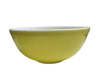 Pyrex Yellow Mixing Bowl True 1940'S 4 Qt Primary Colors T.M. REG. No Size Marks