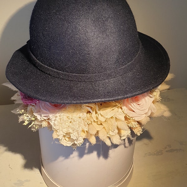 Vintage VEB ladies hat