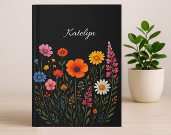 Diario floreale personalizzato, quaderno con nome personalizzato, diario con fiori di campo neri, libro da scrivere, copertina rigida opaca, design acquerello, elegante regalo a righe
