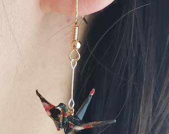 Origami kraanvogel hangoorbellen met Japans washipapier, handgemaakte 14K gouden haken sieraden