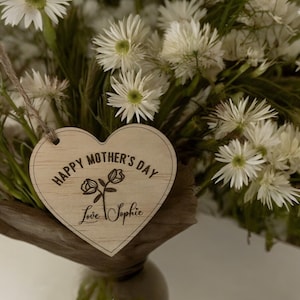 Etiqueta de madeira personalizada, etiquetas personalizadas em formato de coração, coração personalizado para o dia das mães, decorações de mesa para presentes, dia das mães