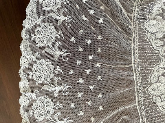 Lace veil, vintage, delicate, wrap, shawl? - image 6