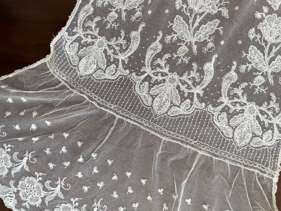 Lace veil, vintage, delicate, wrap, shawl? - image 7