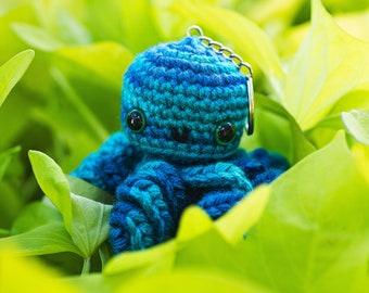 Large amigurumi Octopus, crocheted Octopus, plushie octopus, stuffed animal, ocean animal, handmade stuffed plushie, plushie, keychain