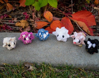 Mini crochet triceratops, amigurumi triceratops, amigurumi animals, crocheted animals, crocheted stuffed animals, stuffed animal,