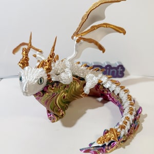 Articulated Horns Dragon,3D Printed Articulated Winged Dragon Toys, Flying Dragon, Majestic Horns, Desk Decor,  Stress Relief Toy,  Sylus
