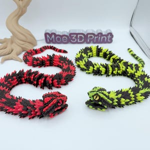 3D Printed Articulated Bush Viper Toy: Retractable Fangs, Luminous Stripes