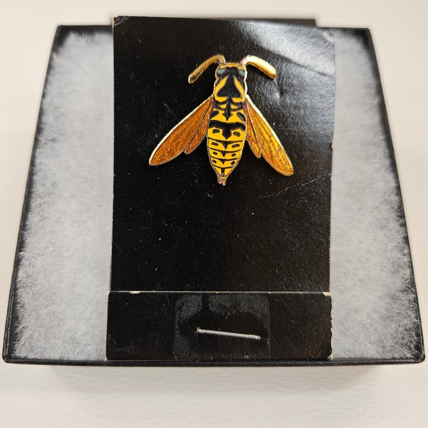 WM Spear Yellow Jacket Animal Enamel Pin 1986 in Original Packaging