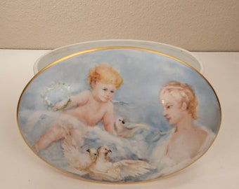 1940s Mary Bugher Signed Hand Painted Porcelain Trinket Box by Gerold Porzellan in Excellent Condition