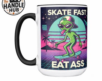 Retro 80s Alien Skateboarder Coffee Mug – Vaporwave Meme Drinkware
