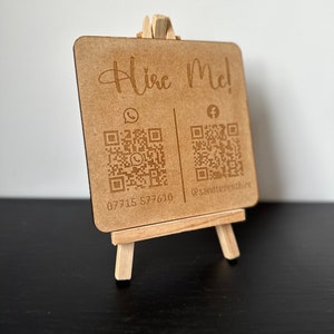 QR Code Sign 8er-Pack - Maßgeschneidertes Schild mit scannbaren QR Codes - 14cm