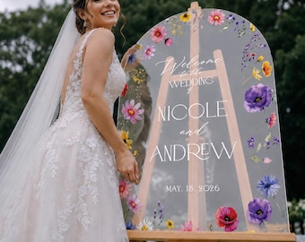 Floral Wedding Sign, Wildflowers Wedding Welcome Sign, Wedding Entrance Sign, Printed Wedding Signs in Mirror Or Acrylic