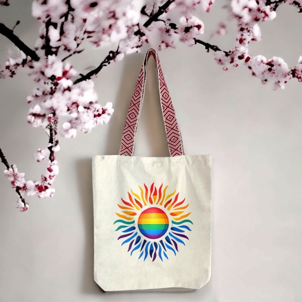 Totebag ethnique écoresponsable en coton bio et polyester recyclé. Soleil LGBTQIA+ imprimé en France. Sac de course écolo, sac de plage