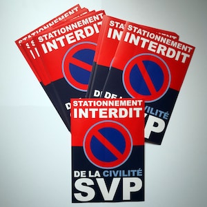 Geen parkeersticker | Beleefdheid alstublieft | Parkeerverbod | Auto verkeerd geparkeerd | Slecht parkeren